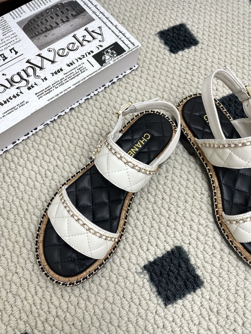 Ch**el slippers